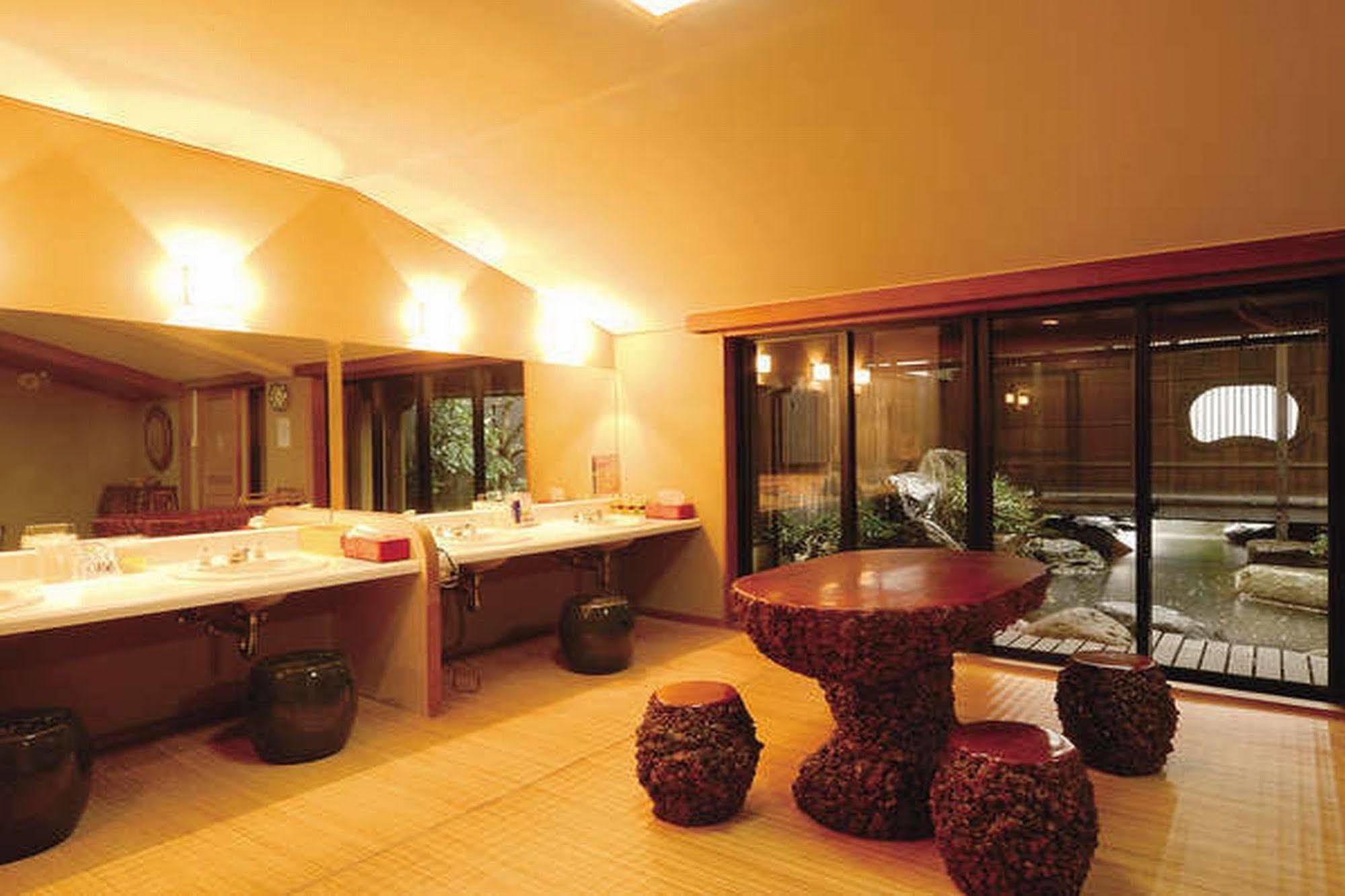 Yuraku Hotel Awara Exterior foto